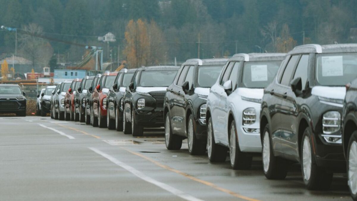 Продажи новых авто выросли на 6,1% за неделю — Автостат осторожен в прогнозах