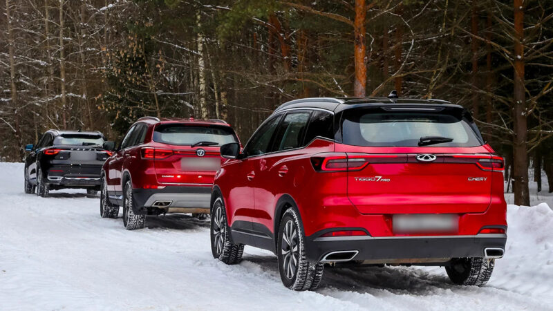 Кто застрял на снегу: Chery Tiggo 7 Pro, Haval F7 и Changan CS75 в тесте «За рулём»